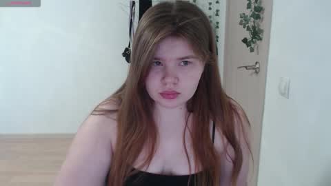 Snapshot of omellyoo chatting on 02/25/26, 11:09 MellY online show from 02/25/26, 11:09