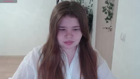 Snapshot of omellyoo chatting on 03/02/26, 06:15 MellY online show from 03/02/26, 06:15