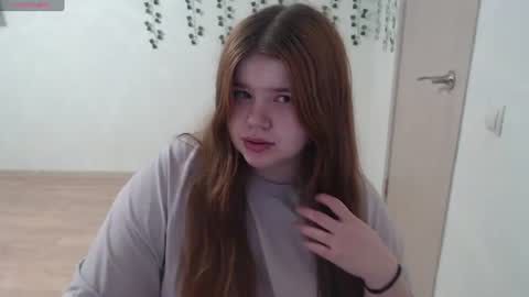 Snapshot of omellyoo chatting on 06/10/26, 07:46 MellY online show from 06/10/26, 07:46