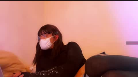 Snapshot of omgyesgurl chatting on 09/21/25, 10:11 amy 3 online show from 09/21/25, 10:11