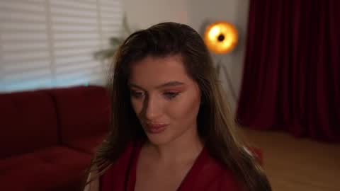    or    online show from 03/03/25, 07:06