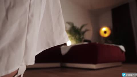    or    online show from 11/21/25, 07:01