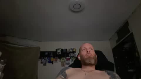 Snapshot of on12oclock chatting on 08/08/26, 10:06 on12oclock online show from 08/08/26, 10:06