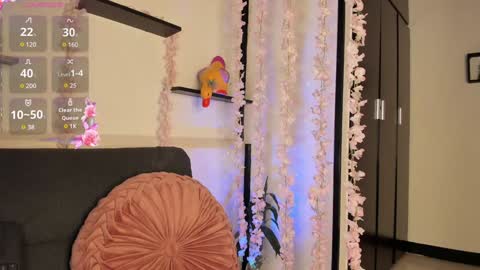 Snapshot of on_tefa chatting on 02/01/25, 09:08 Violette online show from 02/01/25, 09:08