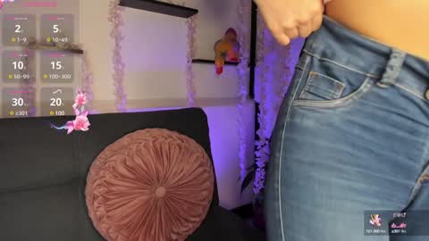 Snapshot of on_tefa chatting on 02/04/25, 11:49 Violette online show from 02/04/25, 11:49