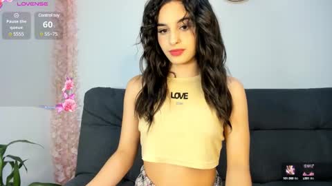 Snapshot of on_tefa chatting on 02/27/25, 11:04 Violette online show from 02/27/25, 11:04