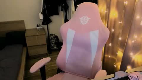 on_yxxx online show from 10/03/25, 09:34