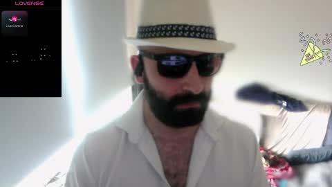 Snapshot of ona_nisme chatting on 04/19/26, 04:17 ona nisme online show from 04/19/26, 04:17