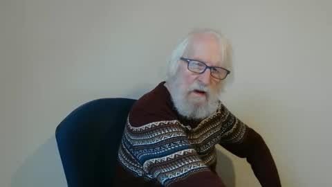 Snapshot of onanister chatting on 02/04/25, 08:13 Somewhere over the rainbow online show from 02/04/25, 08:13