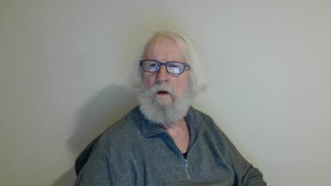 Snapshot of onanister chatting on 02/07/25, 08:53 Somewhere over the rainbow online show from 02/07/25, 08:53