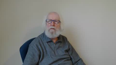 Snapshot of onanister chatting on 02/19/25, 08:22 Somewhere over the rainbow online show from 02/19/25, 08:22