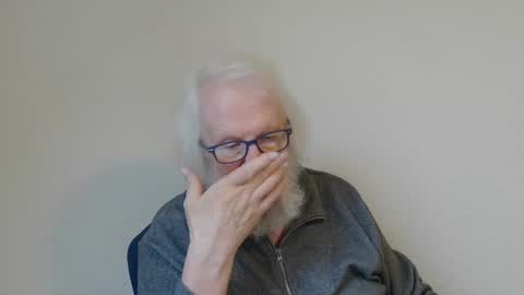 Snapshot of onanister chatting on 02/20/25, 07:55 Somewhere over the rainbow online show from 02/20/25, 07:55