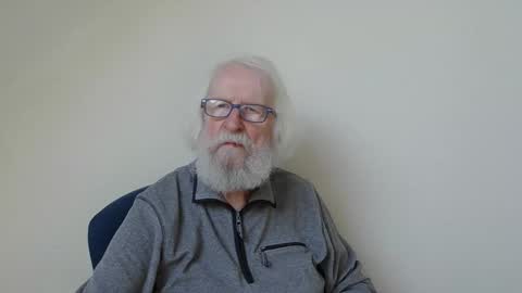 Snapshot of onanister chatting on 03/05/25, 07:49 Somewhere over the rainbow online show from 03/05/25, 07:49