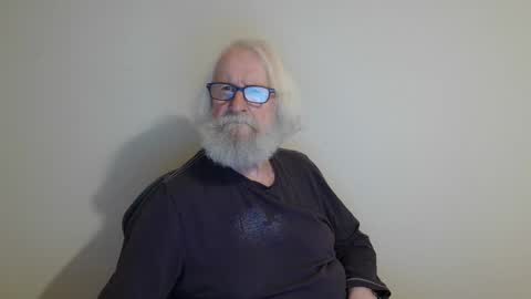 Snapshot of onanister chatting on 03/06/25, 10:04 Somewhere over the rainbow online show from 03/06/25, 10:04