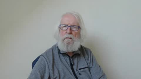 Snapshot of onanister chatting on 03/08/25, 01:03 Somewhere over the rainbow online show from 03/08/25, 01:03