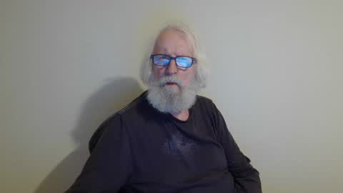 Snapshot of onanister chatting on 03/09/25, 09:14 Somewhere over the rainbow online show from 03/09/25, 09:14