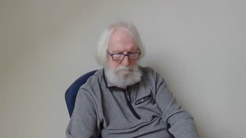 Snapshot of onanister chatting on 03/11/25, 01:34 Somewhere over the rainbow online show from 03/11/25, 01:34