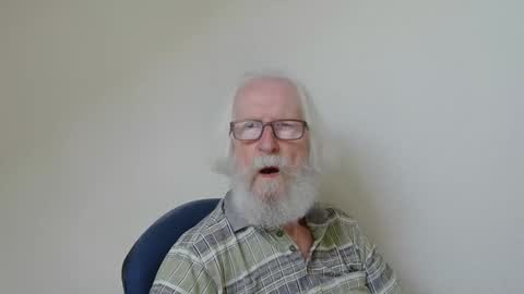 Snapshot of onanister chatting on 09/15/25, 01:44 Somewhere over the rainbow online show from 09/15/25, 01:44