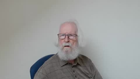 Snapshot of onanister chatting on 09/25/25, 02:21 Somewhere over the rainbow online show from 09/25/25, 02:21