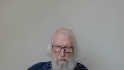 Snapshot of onanister chatting on 10/01/25, 07:36 Somewhere over the rainbow online show from 10/01/25, 07:36