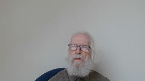 Snapshot of onanister chatting on 10/03/25, 07:16 Somewhere over the rainbow online show from 10/03/25, 07:16