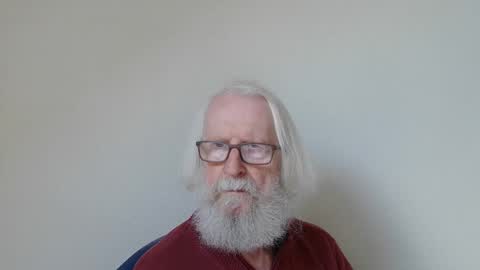 Snapshot of onanister chatting on 10/10/25, 01:21 Somewhere over the rainbow online show from 10/10/25, 01:21