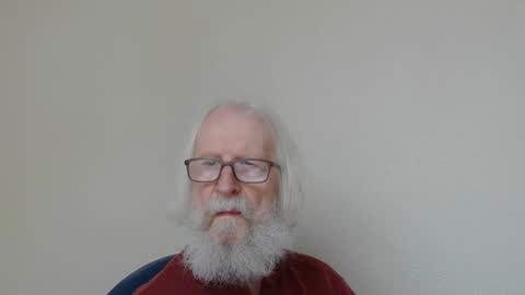 Snapshot of onanister chatting on 10/13/25, 06:46 Somewhere over the rainbow online show from 10/13/25, 06:46