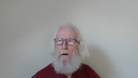 Snapshot of onanister chatting on 10/28/25, 01:25 Somewhere over the rainbow online show from 10/28/25, 01:25