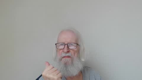 Snapshot of onanister chatting on 11/04/25, 07:51 Somewhere over the rainbow online show from 11/04/25, 07:51