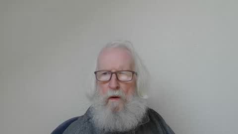 Snapshot of onanister chatting on 11/22/25, 03:22 Somewhere over the rainbow online show from 11/22/25, 03:22