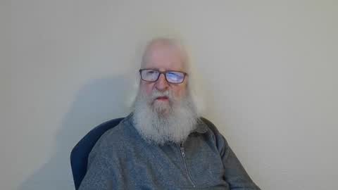 Snapshot of onanister chatting on 02/09/26, 07:56 Somewhere over the rainbow online show from 02/09/26, 07:56