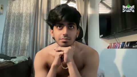 Snapshot of onarch chatting on 04/24/26, 07:44 onarch online show from 04/24/26, 07:44