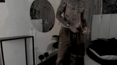 Snapshot of onceagain97_ chatting on 05/05/26, 07:22 ... online show from 05/05/26, 07:22