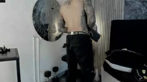 Snapshot of onceagain97_ chatting on 07/05/26, 07:32 ... online show from 07/05/26, 07:32