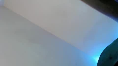 Snapshot of one_sweet_day18 chatting on 01/14/25, 04:25 jessy online show from 01/14/25, 04:25