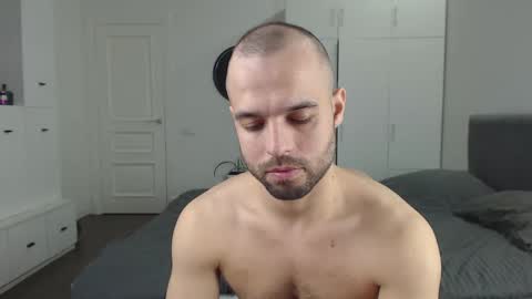 onebestlover online show from 02/12/25, 05:48