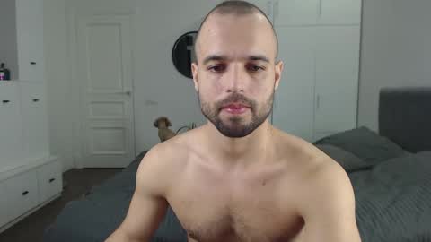 onebestlover online show from 02/14/25, 05:03