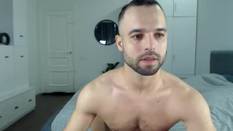 onebestlover online show from 09/25/25, 08:40