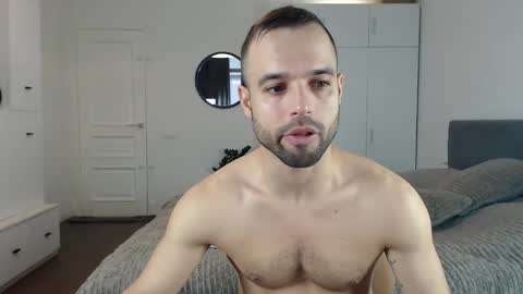 onebestlover online show from 10/15/25, 09:09