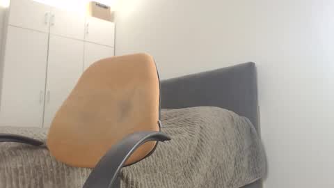 onebestlover online show from 11/28/25, 10:40