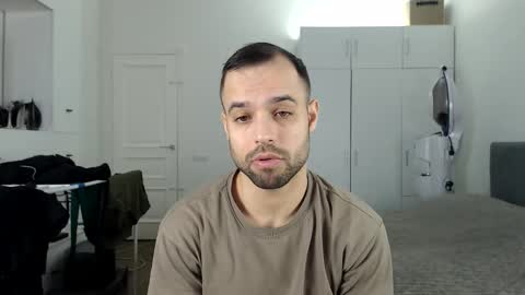 onebestlover online show from 02/11/26, 08:52