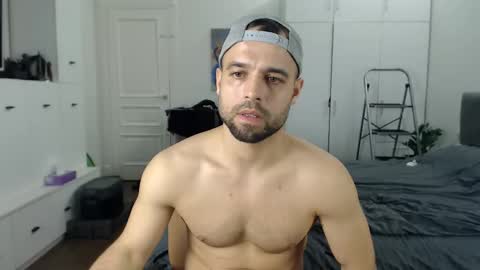 onebestlover online show from 04/16/26, 07:58