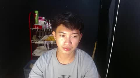 Snapshot of onebigloadxxx chatting on 11/13/25, 12:37 Wyn Will serve you and be your slave online show from 11/13/25, 12:37