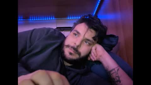 Snapshot of onecrew1 chatting on 02/10/25, 05:52 onecrew1 online show from 02/10/25, 05:52