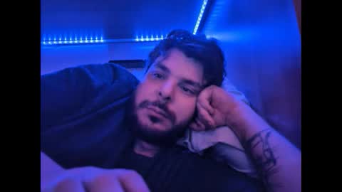 Snapshot of onecrew1 chatting on 10/04/25, 04:38 onecrew1 online show from 10/04/25, 04:38