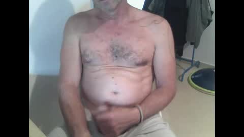 Snapshot of oneeedge chatting on 04/08/26, 10:59 Edge online show from 04/08/26, 10:59