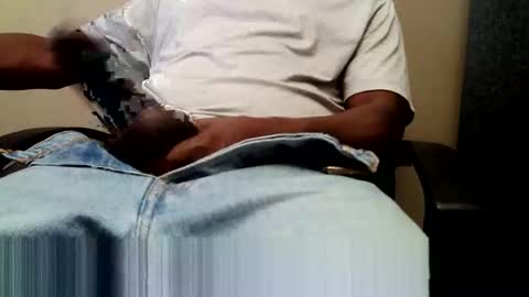 oneeyesnake1843142 online show from 10/23/25, 05:12