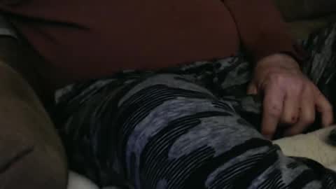 Snapshot of onehanglow chatting on 01/02/25, 12:13 Butch online show from 01/02/25, 12:13