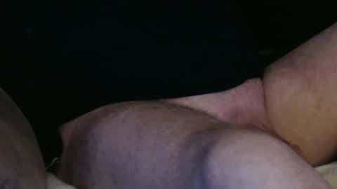 Snapshot of onehanglow chatting on 01/30/25, 01:22 Butch online show from 01/30/25, 01:22