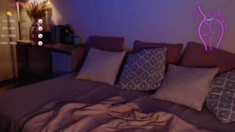  ONLINE   online show from 01/22/25, 03:20